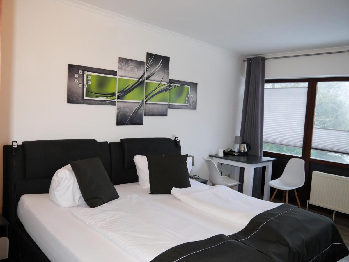 Hotel Seeblick Am Sankelmarker See - Natur Und Erholung Oeversee ภายนอก รูปภาพ